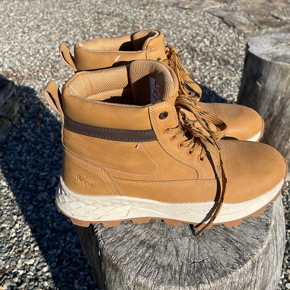 Unltd Boots - Picture 5 of 8